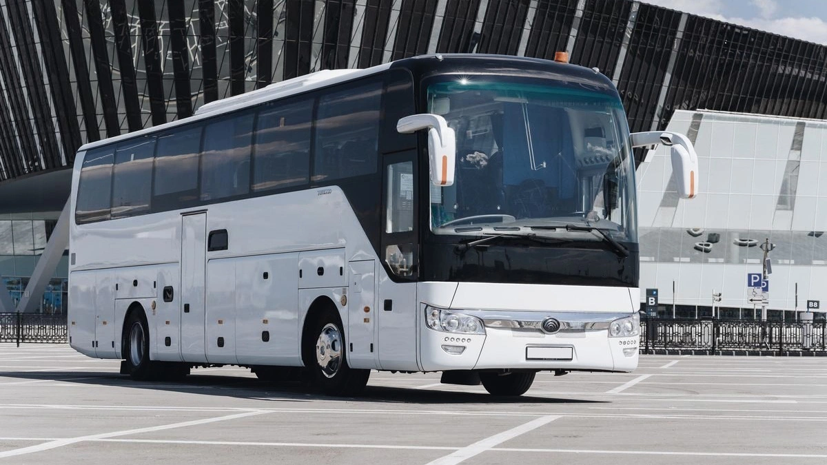 Corporate Staff Shuttle & Employee Bus Rental in Dubai