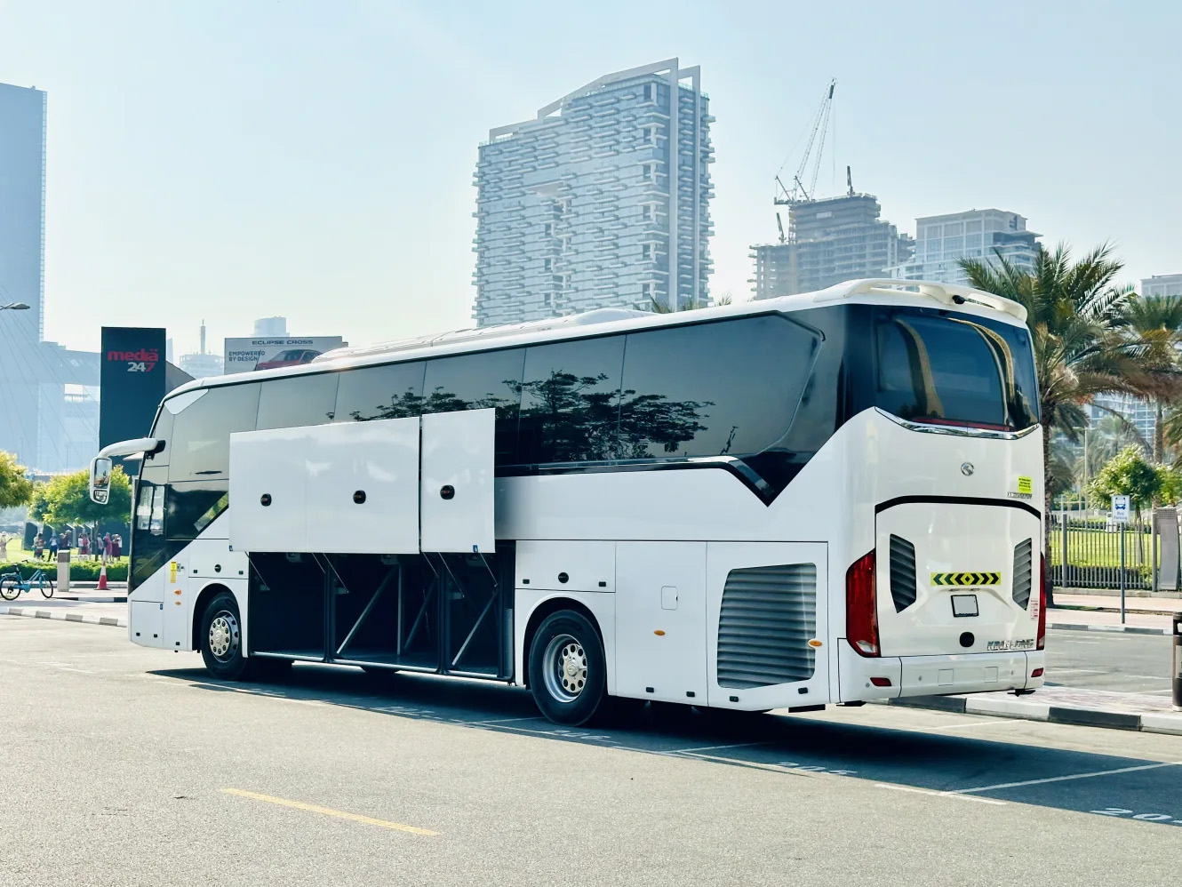 King Long XMQ6127 bus rental