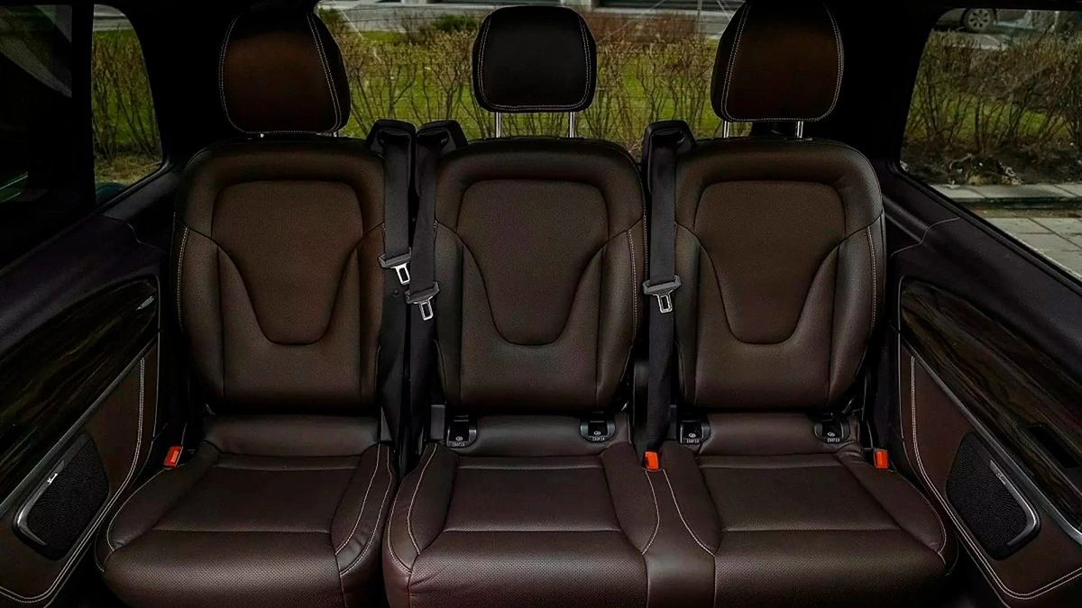 Mercedes-Benz V-class bus rental