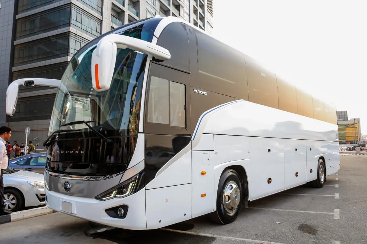 Yutong 6122 bus rental