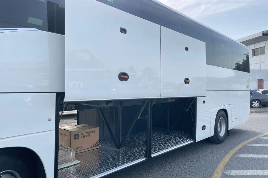 Yutong 6122 bus rental