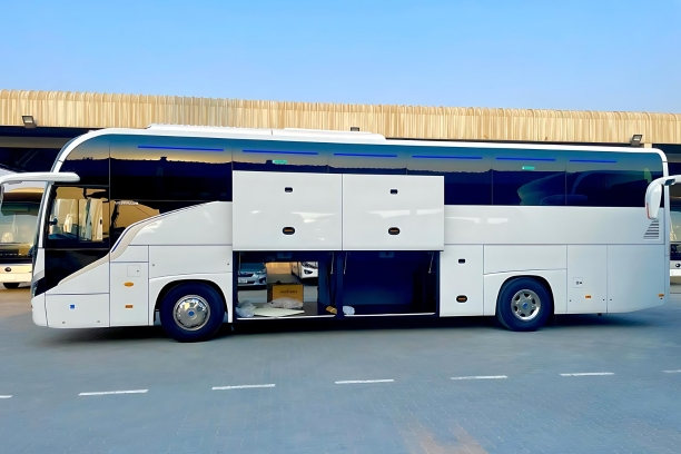 Yutong 6122 bus rental