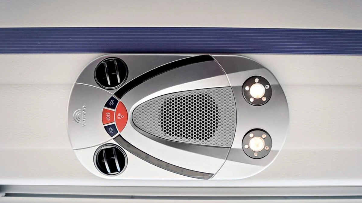 Yutong 6938 bus rental