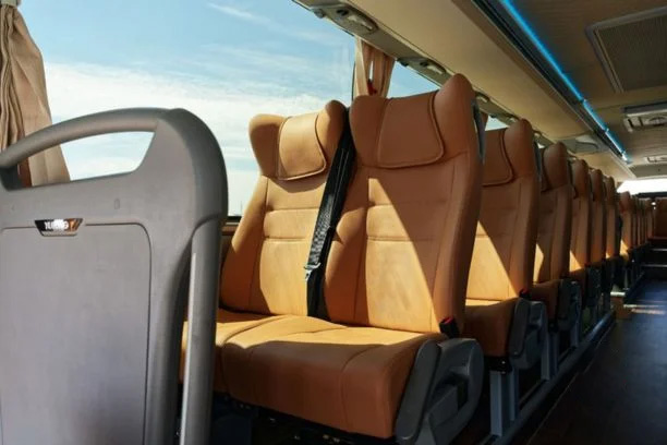 Yutong 6938 bus rental