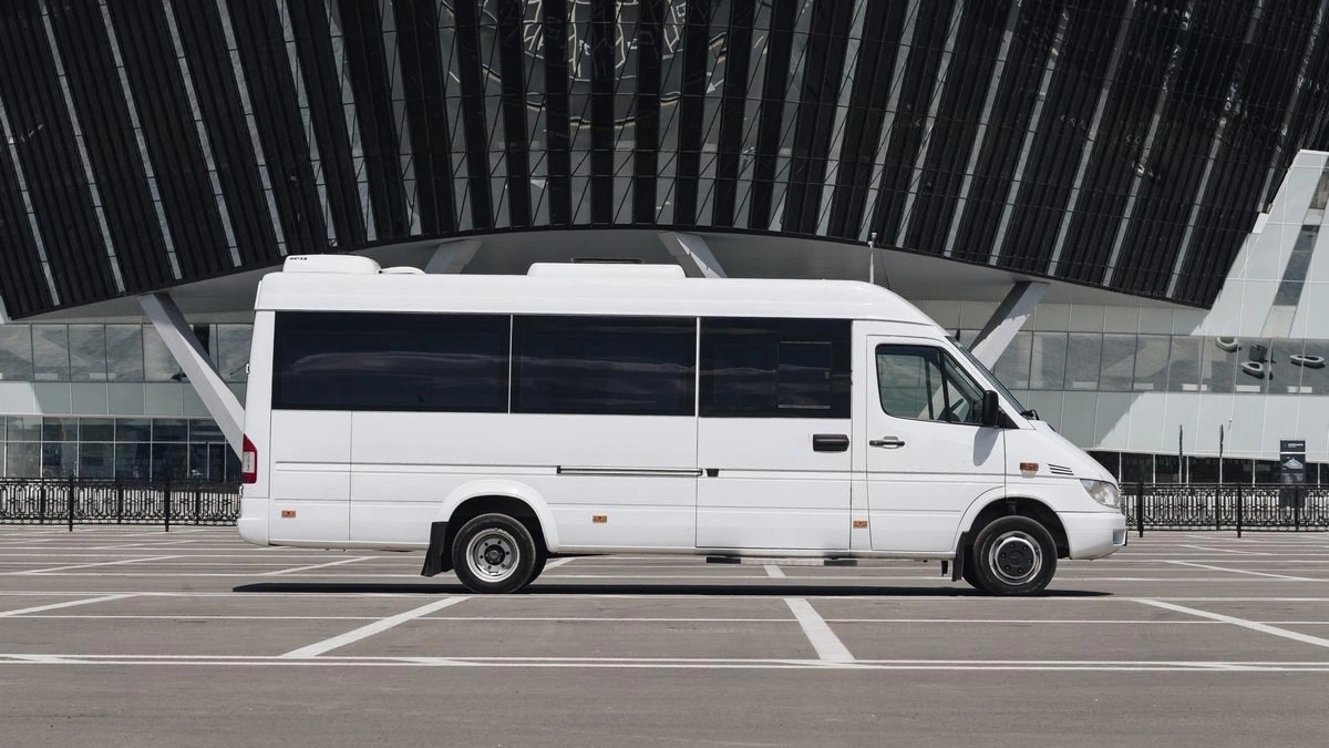 Mercedes Sprinter Classic bus rental