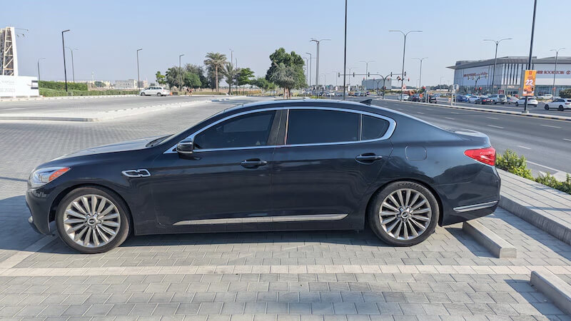 KIA K900 car rental