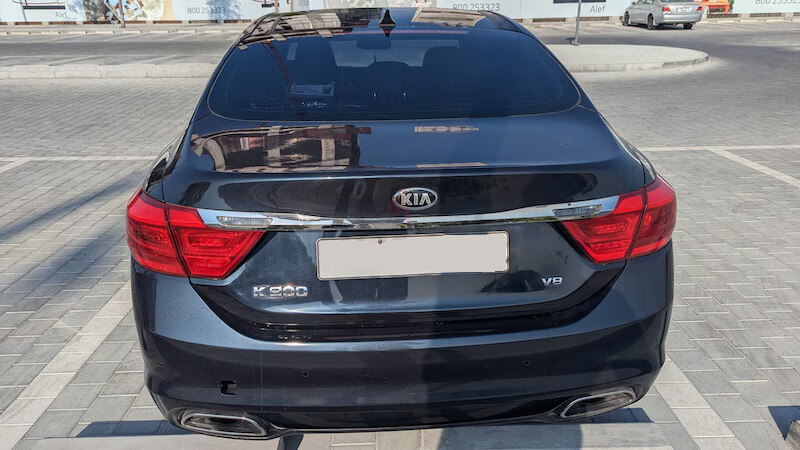 KIA K900 car rental
