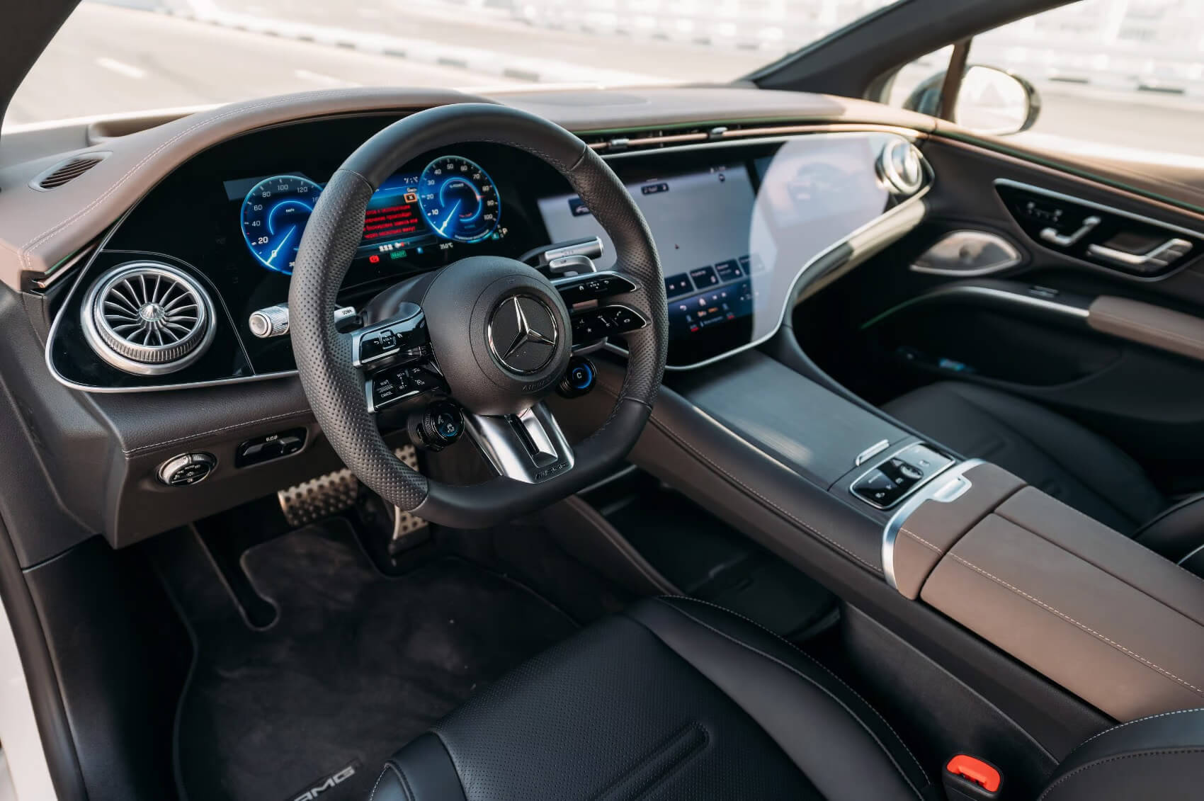  Mercedes EQS rental