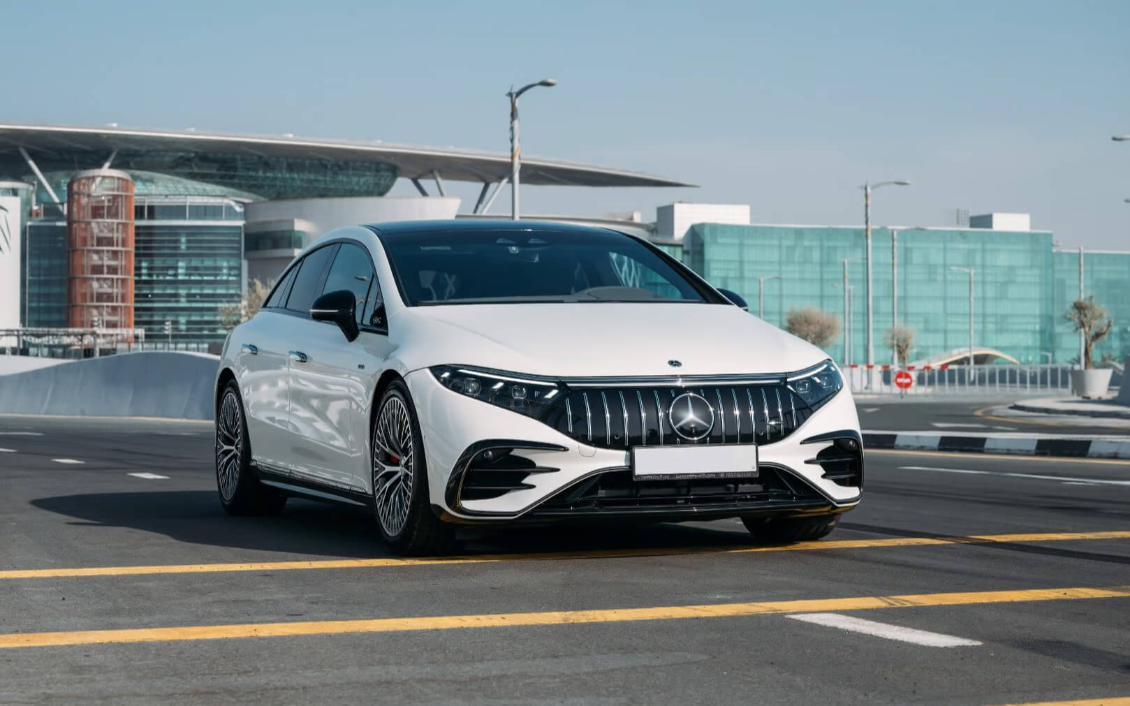 Mercedes EQS rental