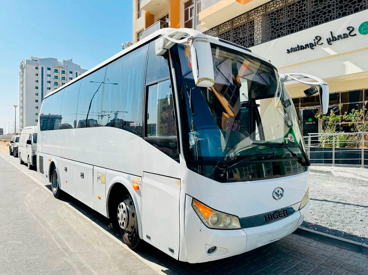 bus rental Higer 6129